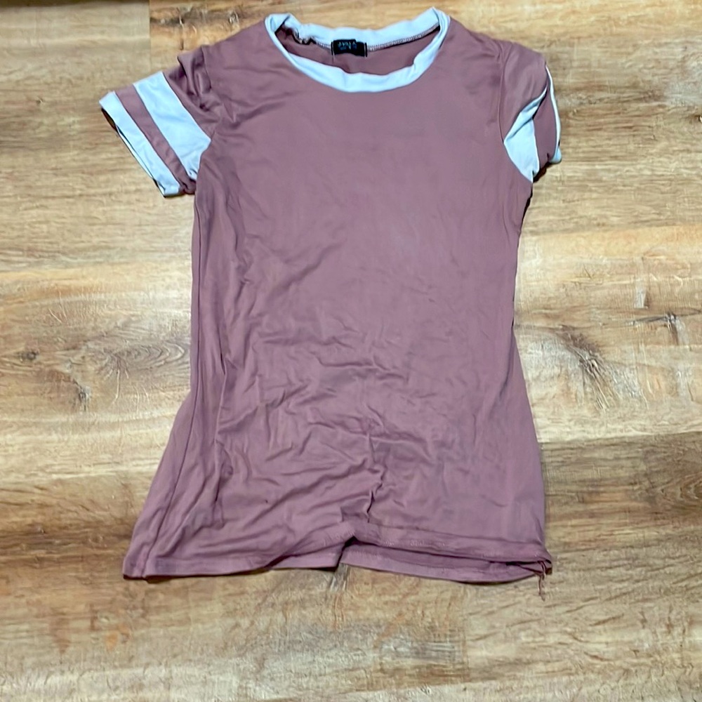 J village tee